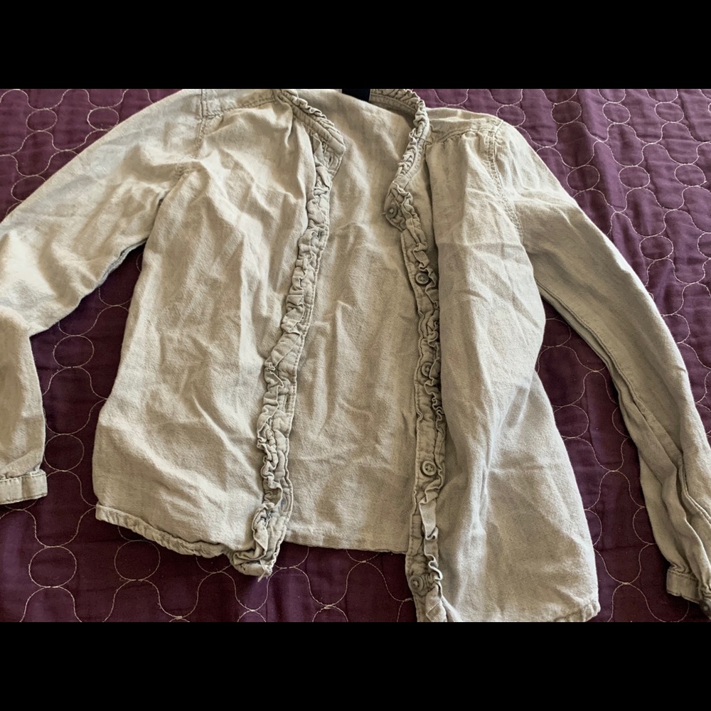 Button up dress shirt - Picture 2 of 3